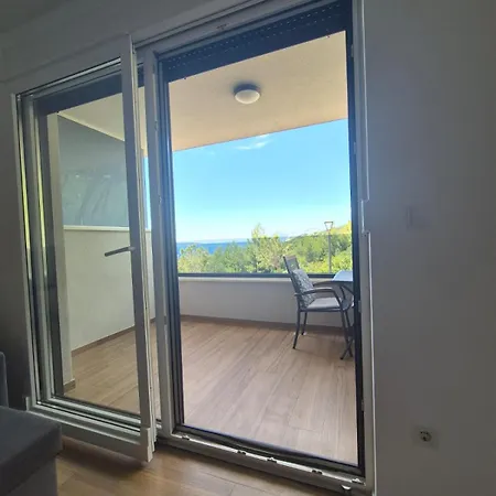 Bura 1- With Hot Tub Apartamento *